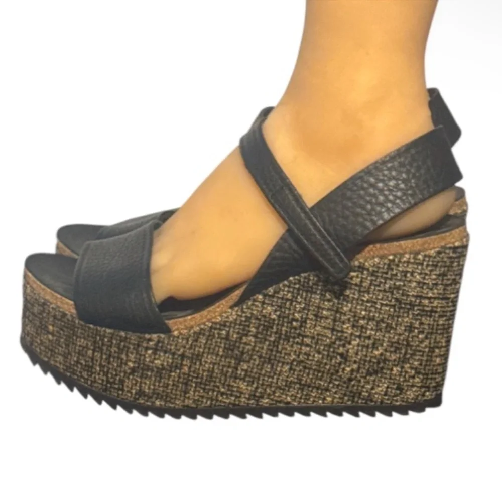 Authentic Pedro Garcia luxury designer platform black leather wedge sandals sz 9